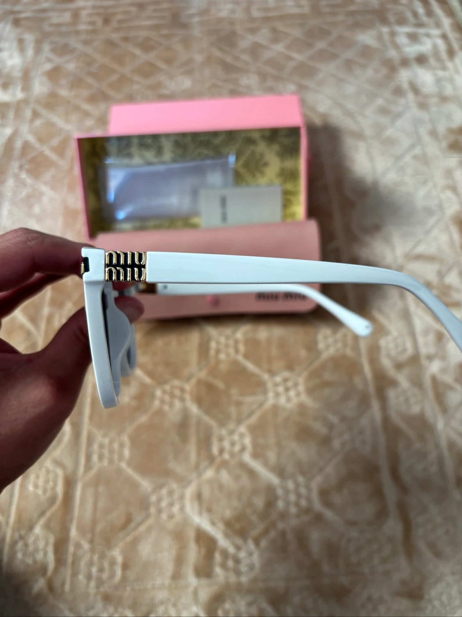 Gafas de sol blancas estilo premium – Excelente estado – photo 2